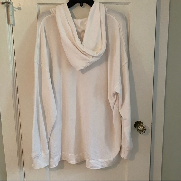 Aerie White Long Sleeve Oversize Hoodie Size Medium - Picture 3 of 12